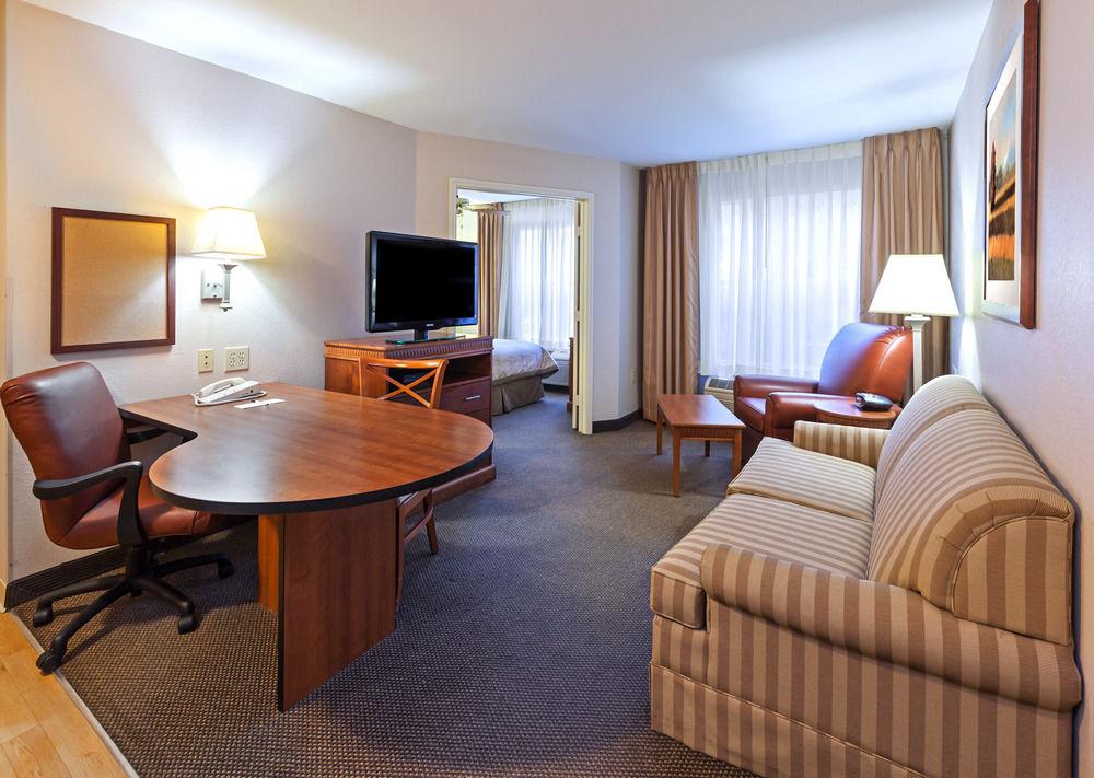 Candlewood Suites Dallas Market Center-Love Field By Ihg Eksteriør bilde