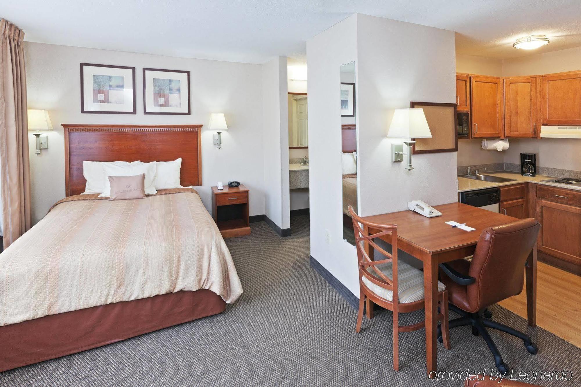 Candlewood Suites Dallas Market Center-Love Field By Ihg Eksteriør bilde